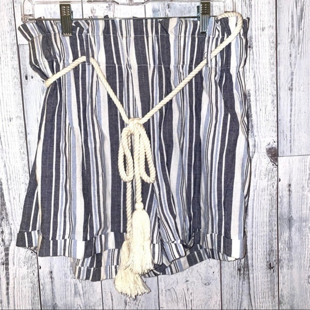 Zaful stripe linen 8 shorts paper bag style NWT